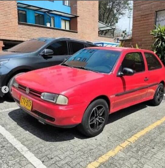 Este es el primer carro que tuvo J Balvin - crédito @jbalvin/IG