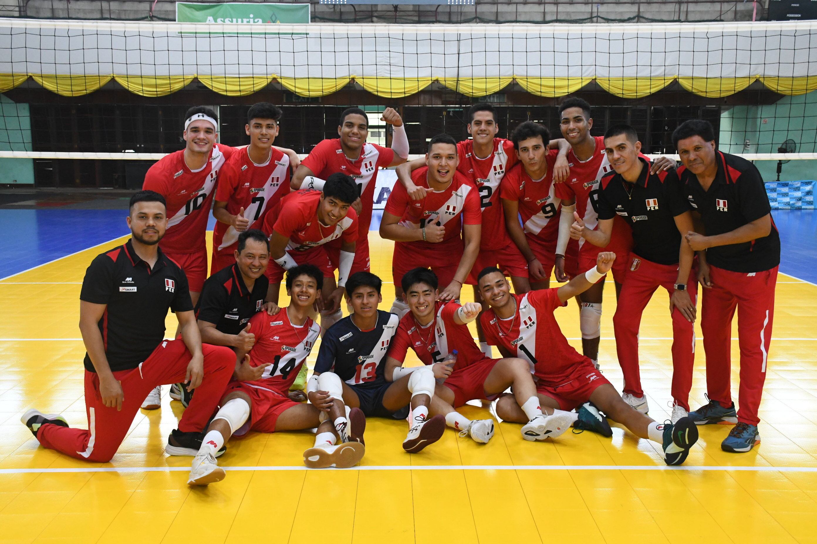 Equipo peruano que compite en la Copa Panamericana Sub 23 de vóley.