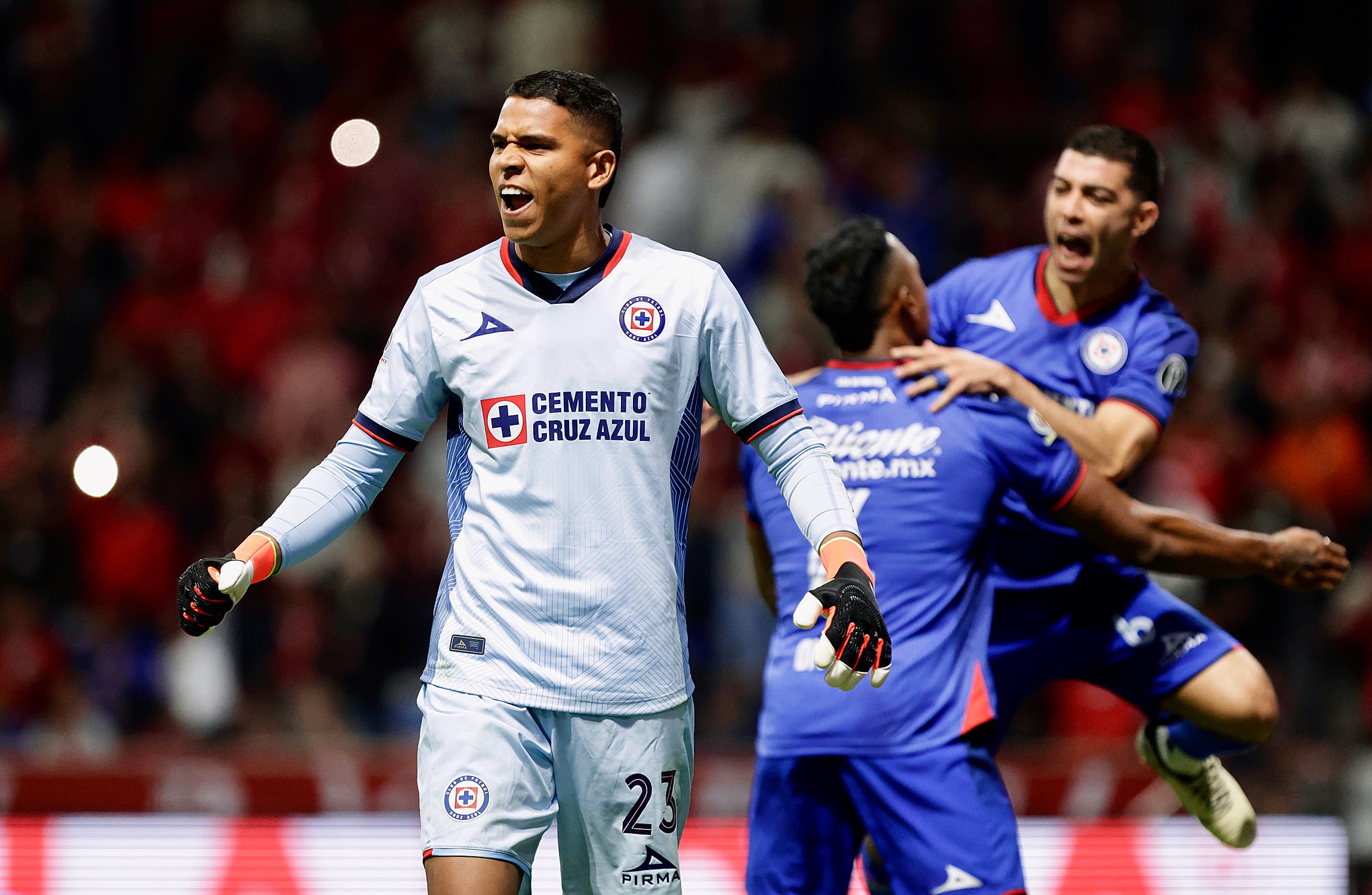 Kevin Mier es titular indiscutido de Cruz Azul de México - crédito Felipe Gutiérrez/EFE
