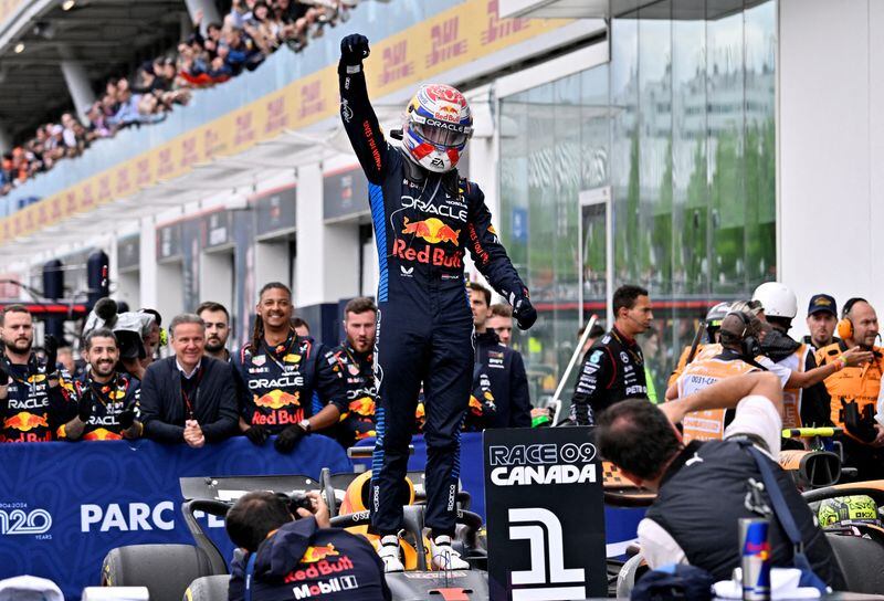Verstappen viene de coronarse en el Gran Premio de Canadá (REUTERS/Jennifer Gauthier)