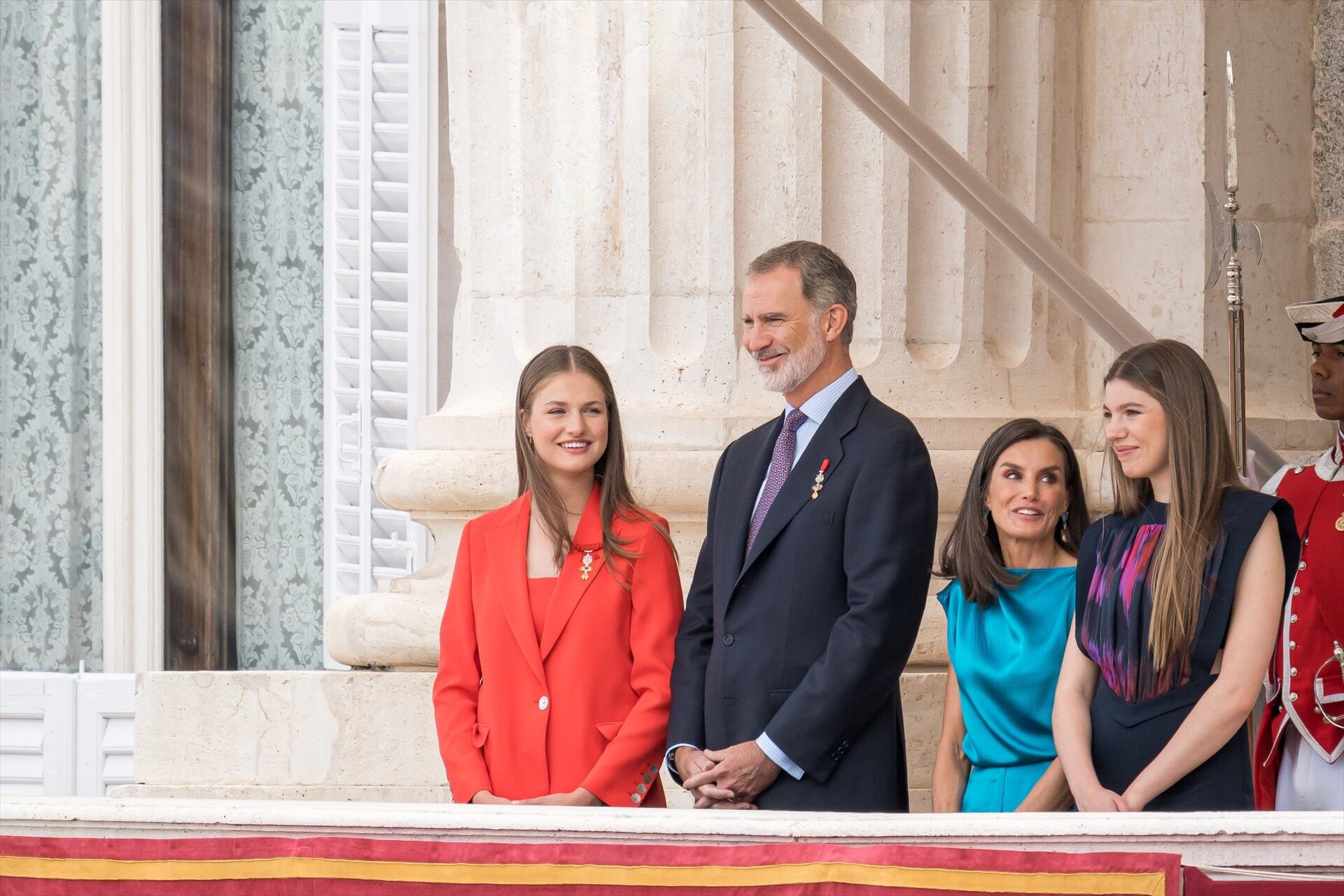 Los Reyes, Felipe VI y Letizia , acompañados de sus hijas, la princesa Leonor y la Infanta Sofía en el X aniversario de la Proclamación de Su Majestad el Rey (POOL / Diego Radamés)