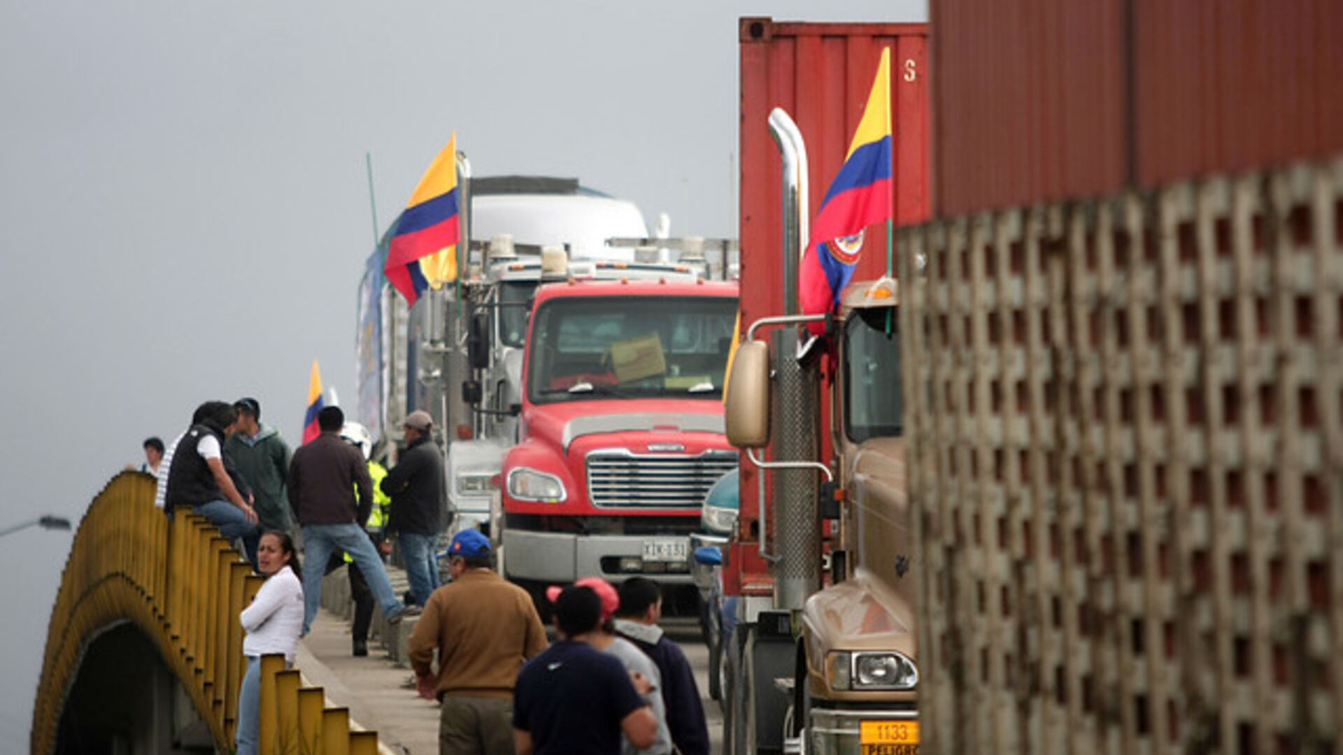 Habilitan vuelos entre Bogotá y Sogamoso por bloqueos en vía terrestre. - Colprensa.