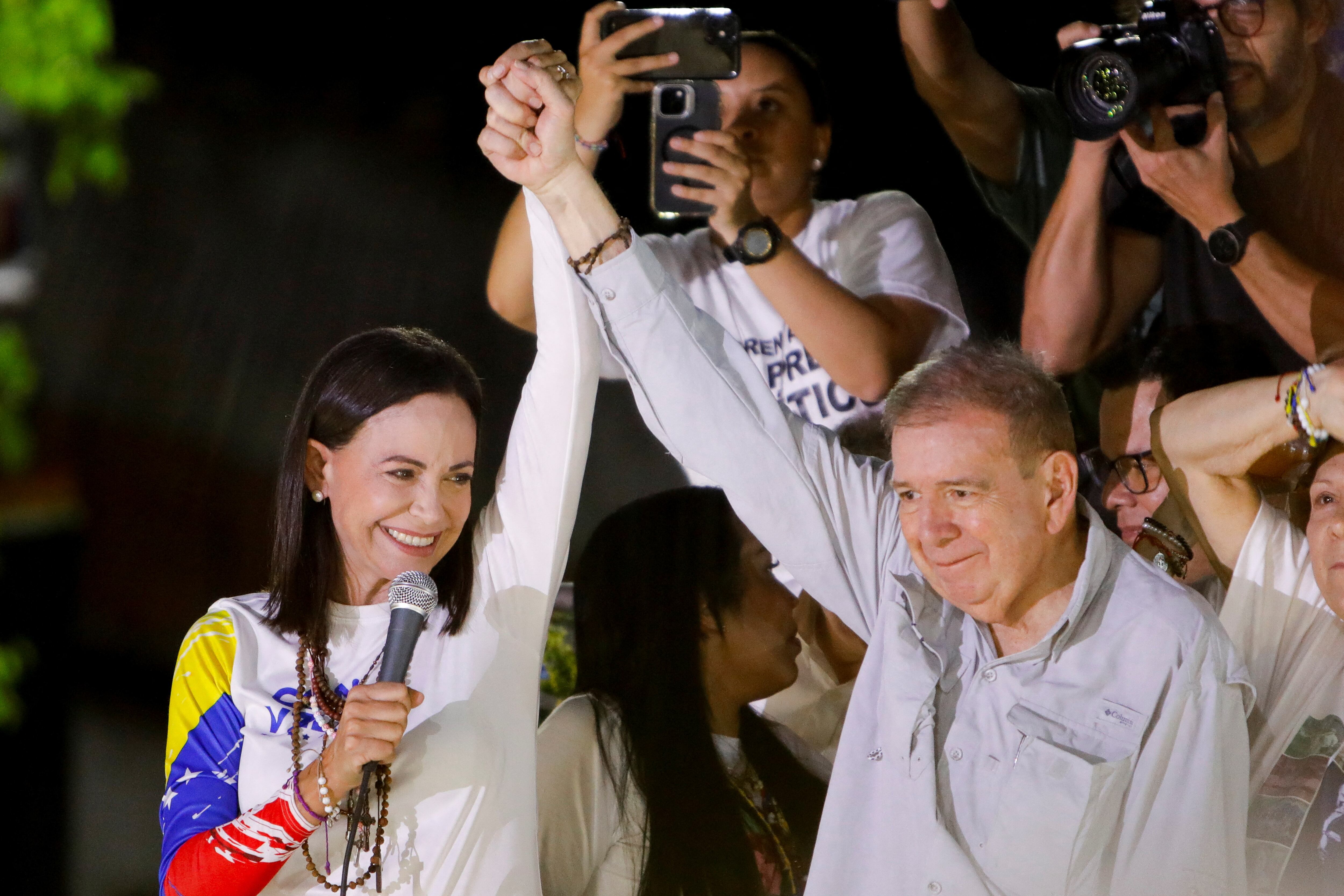 María Corina Machado y Edmundo González Urrutia intentarán terminar con la tiranía de Maduro en las elecciones de este domingo (REUTERS/Enea Lebrun)