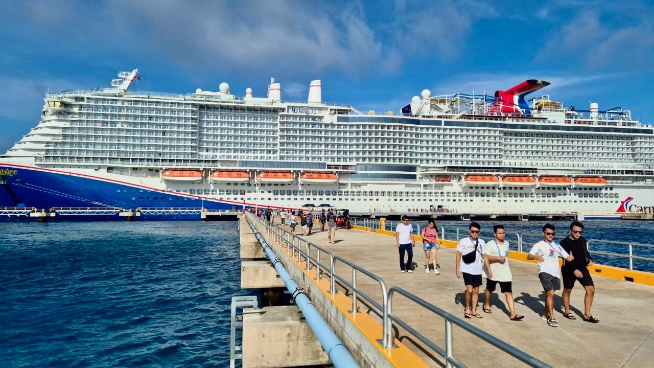 Llegan embarcaciones a Quintana Roo luego de la reapertura de puertos tras el paso del Huracán Helene