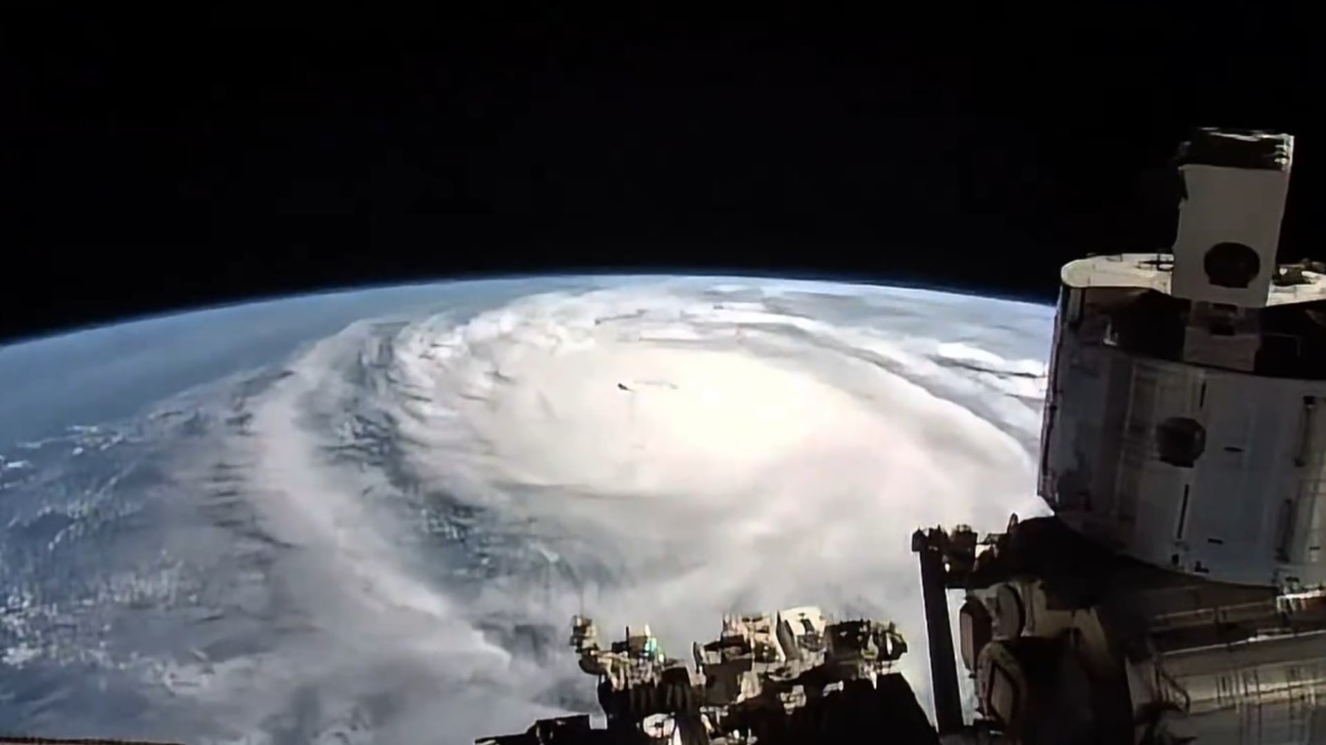 Huracán Milton captado desde la Estación Espacial Internacional