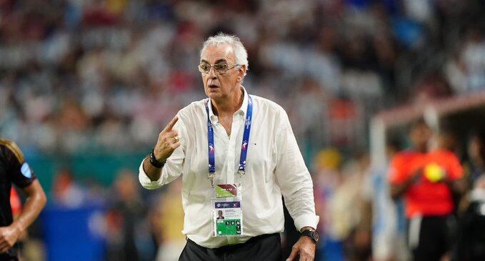 Fossati sigue firme en la selección peruana pese al fracaso en CA2024. - Crédito: AFP