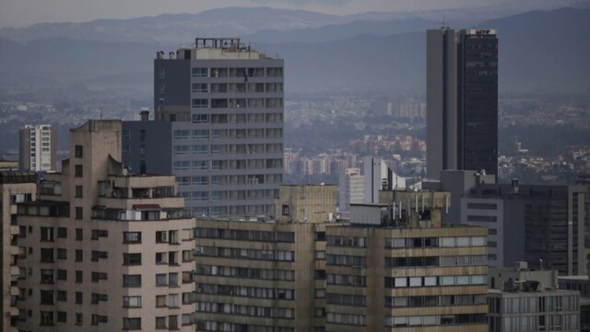 La contaminación del aire en Bogotá parece menguar, según reciente ranking - crédito Colprensa