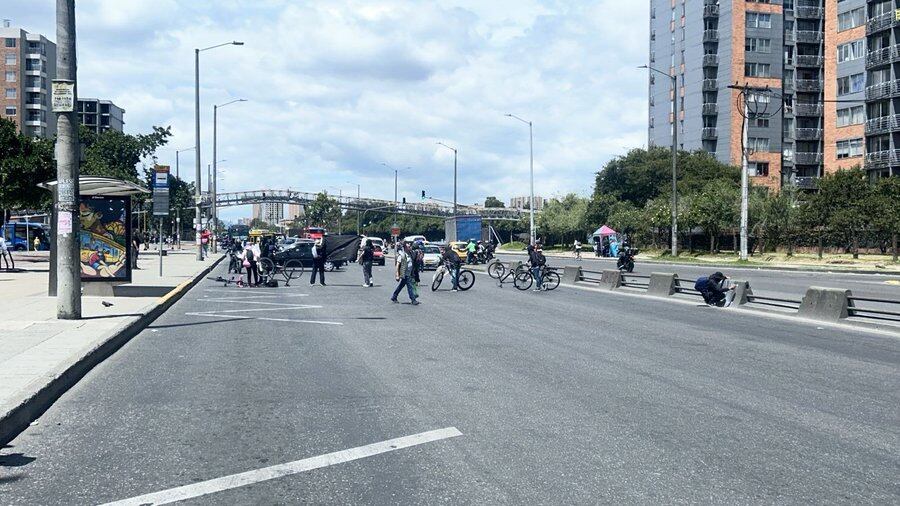 Protesta de ciclistas en la av. Cali con av. Américas - crédito @BogotaTransito/X