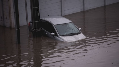 ¿Cómo saber si mi seguro de auto me protege por inundaciones?