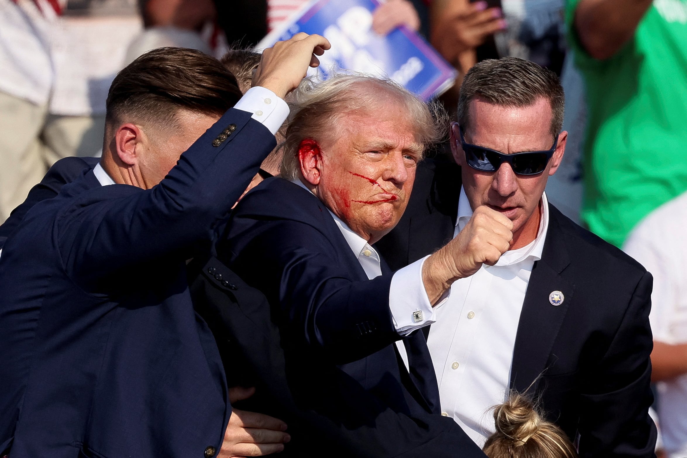 Donald Trump resultó herido en su oreja derecha (REUTERS/Brendan McDermid)