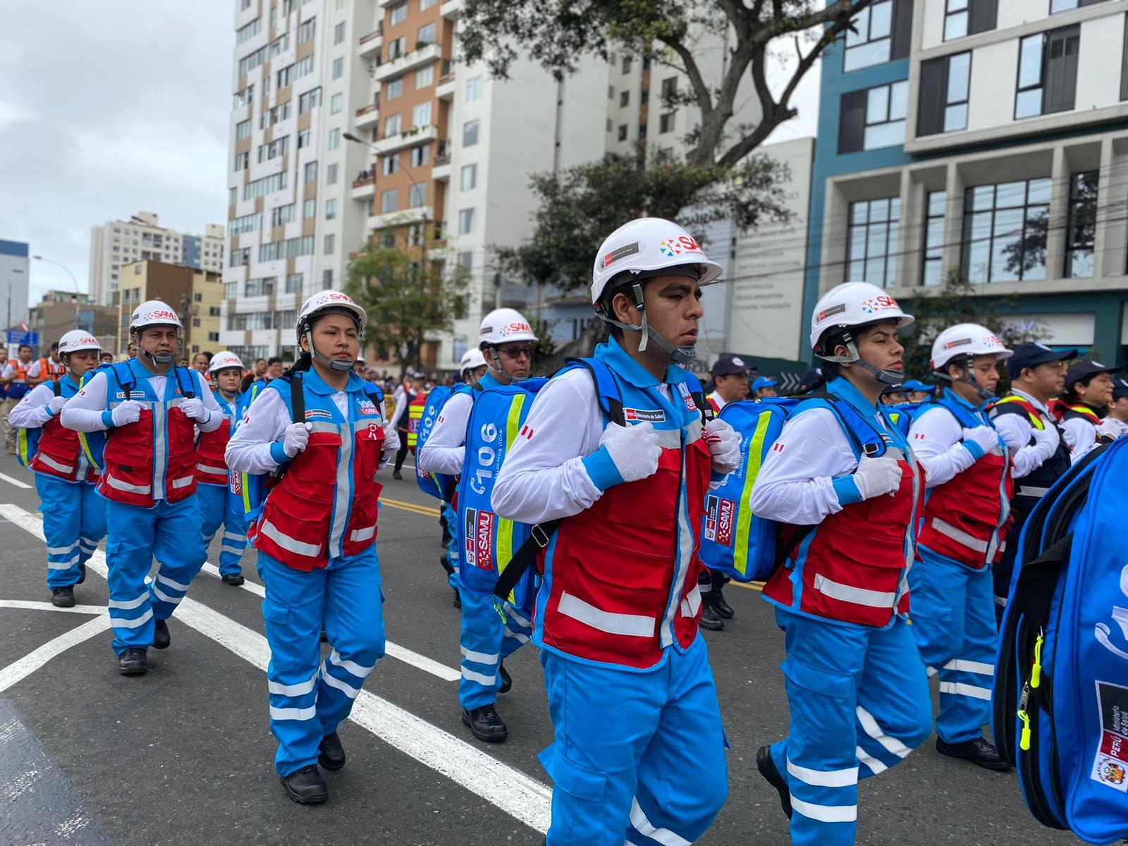 Gran desfile y Parada Militar en Perú por Fiestas Patrias | Infobae Perú / Clara Giraldo - Ricardo Mc Cubbin