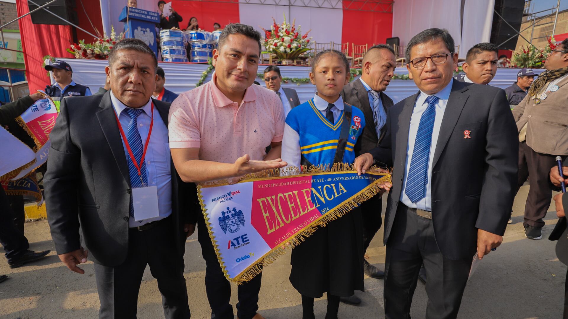 desfile escolar - Fiestas Patrias - colegios del Perú - 28 de julio - Perú - 18 de julio