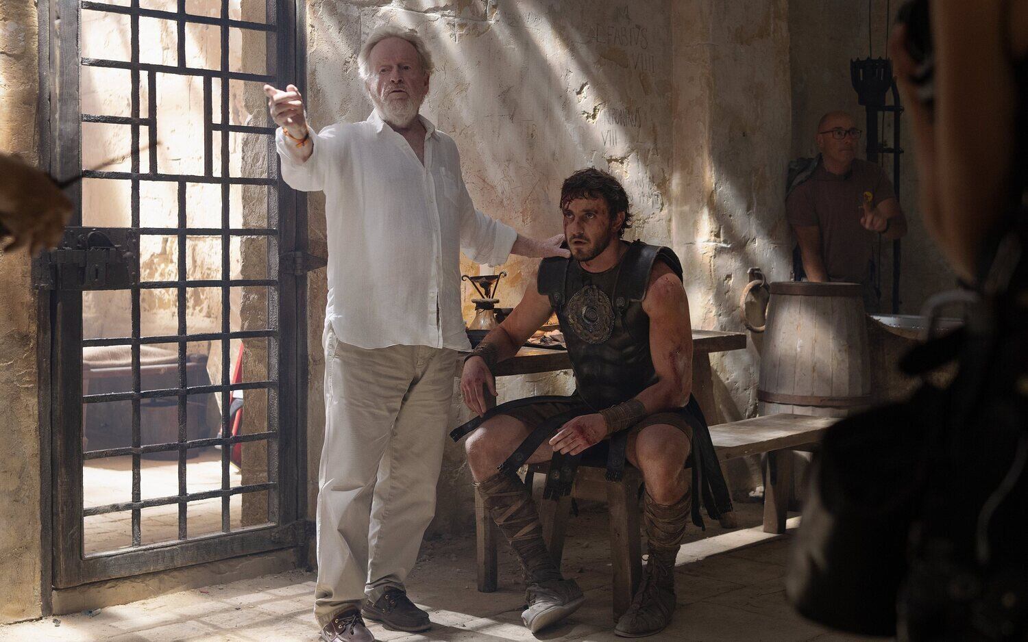 Ridley Scott y Paul Mescal en el rodaje de 'Gladiator 2'