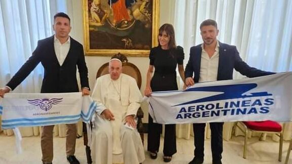 El papa recibe a sindicalistas de una de las empresas argentinas que podrían privatizarse