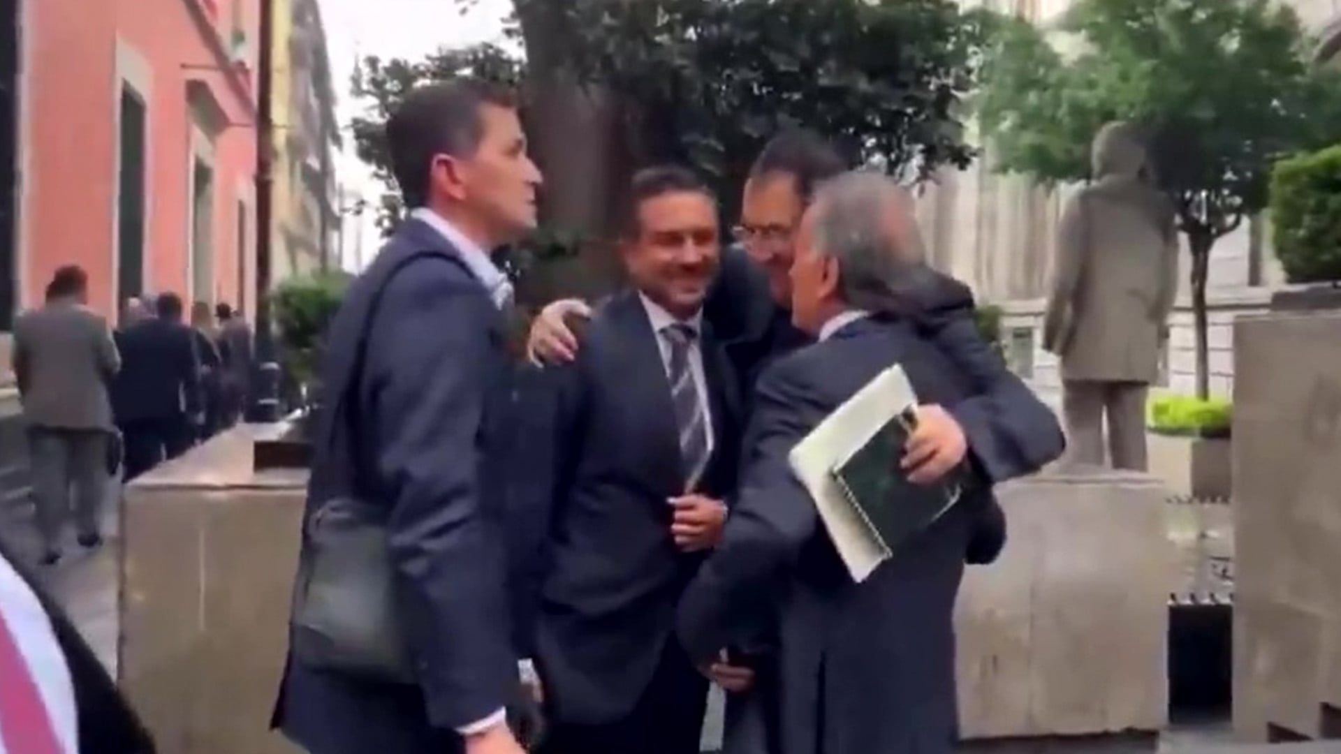 Miguel Ángel Yunes Linares tomó protesta como senador suplente durante algunas horas