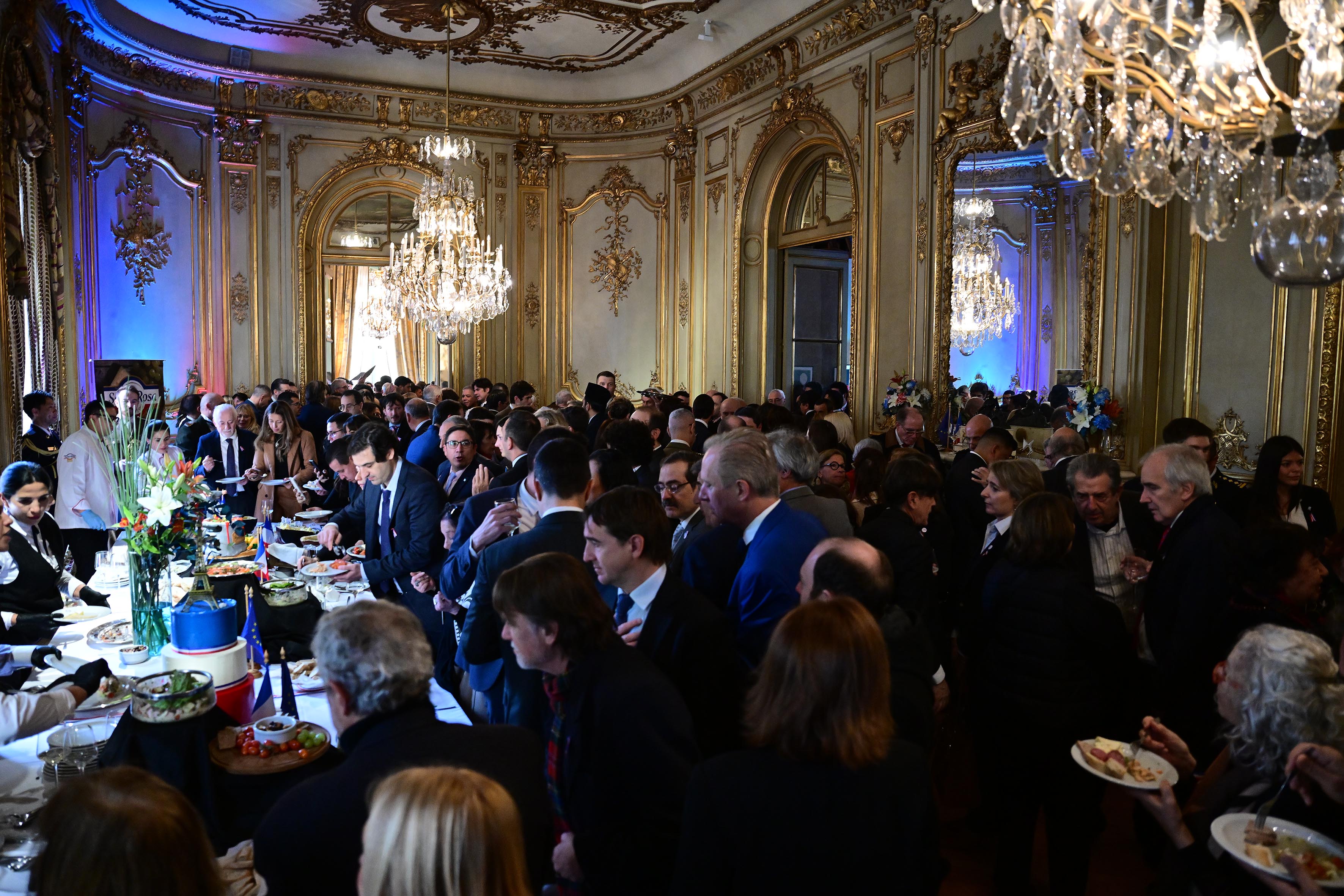 Fiesta Embajada Francia