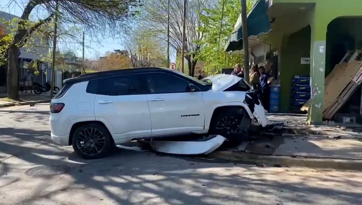 Así quedó el auto de Javier Altamirano