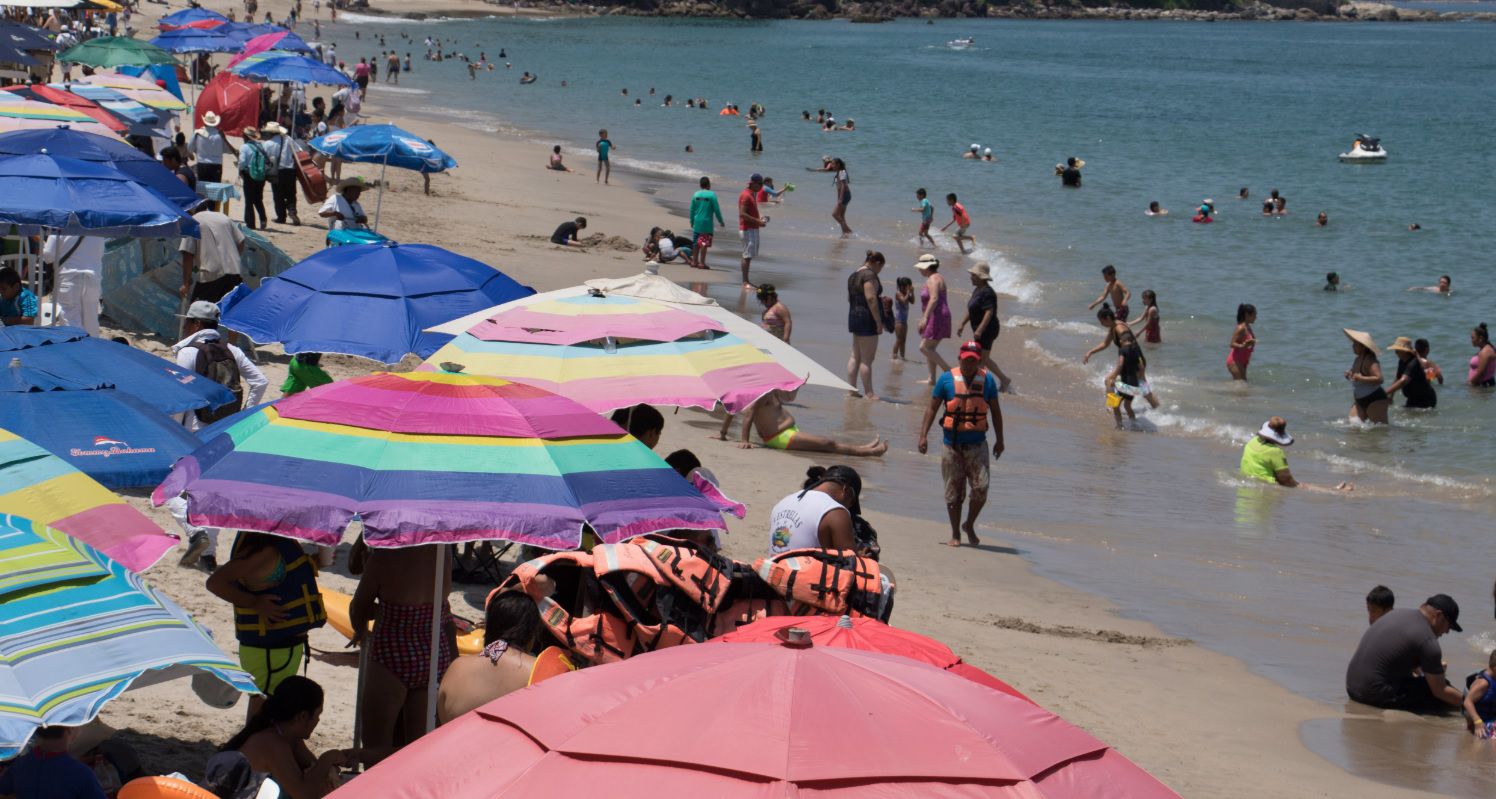 El clima de Puerto Vallarta lo hace uno de los lugares turísticos más importantes de México. (Cuartoscuro)