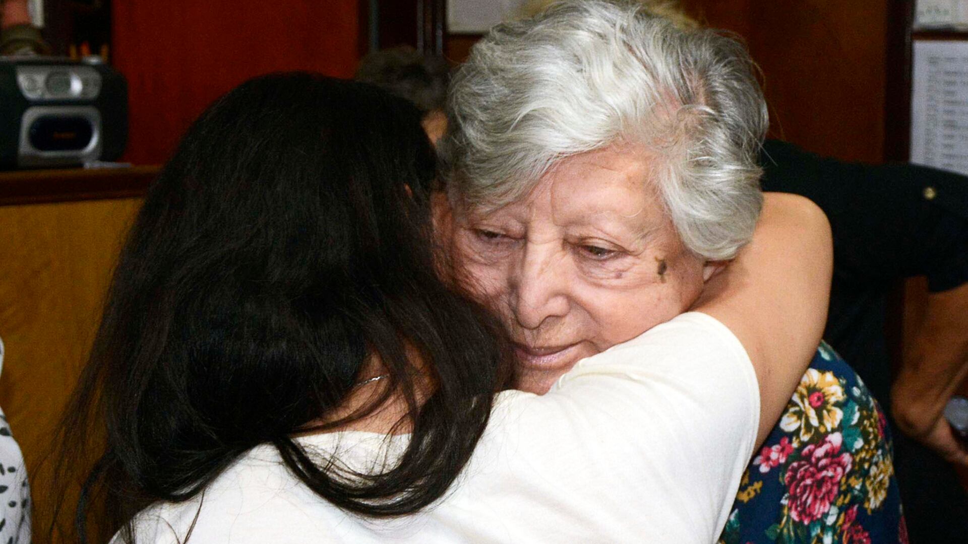 Actividades como reuniones familiares y entrega de flores marcan este día especial