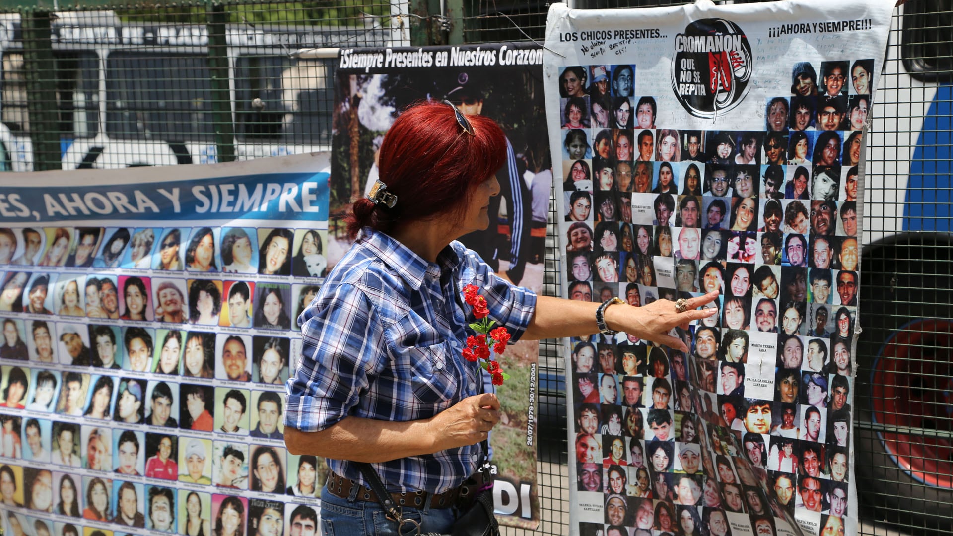 Familiares de victimas de República de Cromañón recordando a las víctimas