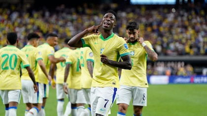 Brasil golea a Paraguay y está quedando a un paso de los cuartos de final de la Copa América