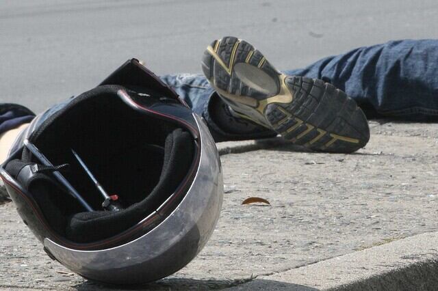 Motociclista perdió la vida al chocar contra volqueta en carretera de Los Santos, Santander