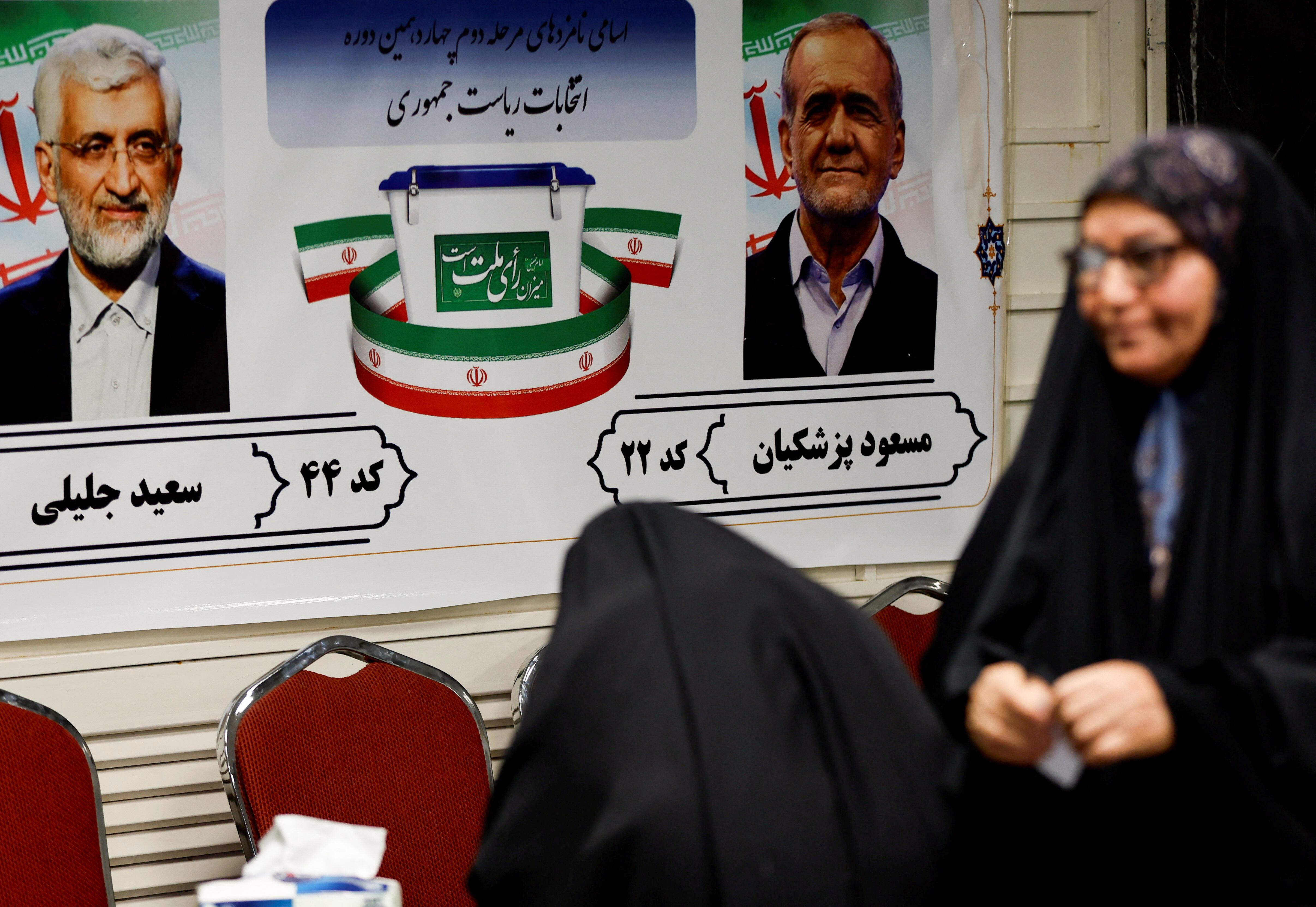 El presidente electo de Irán era un político poco conocido al comienzo de la campaña, pero fue ganando popularidad con un mensaje de moderación, acercamiento a Occidente y críticas al velo (REUTERS/Thaier Al-Sudani)