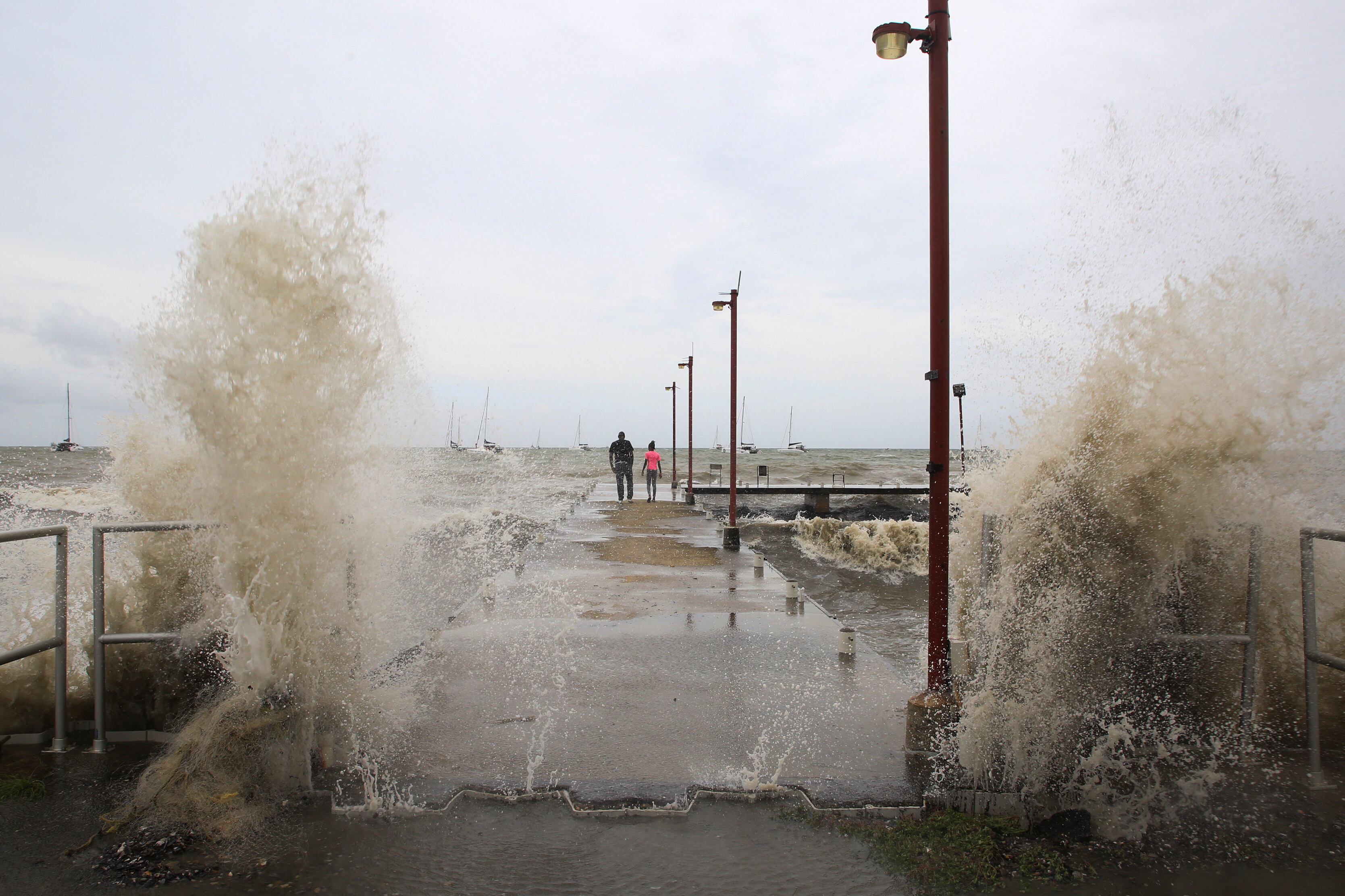 Beryl pasó de ser una depresión tropical a un gran huracán en apenas 42 horas (REUTERS/Andrea De Silva)