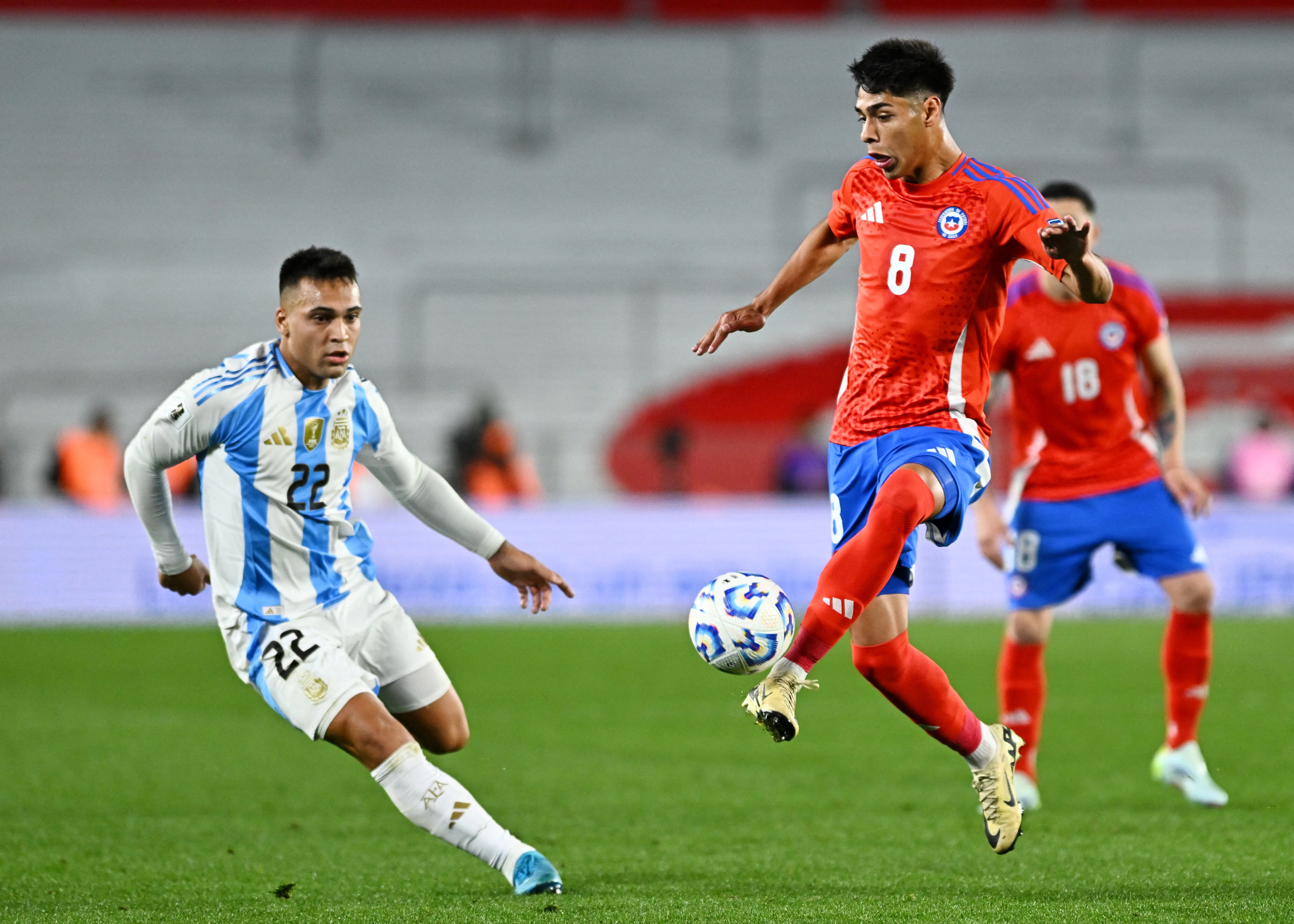  Lautaro Martínez es el jugador más costoso del Colombia vs. Argentina - crédito Rodrigo Valle / REUTERS 